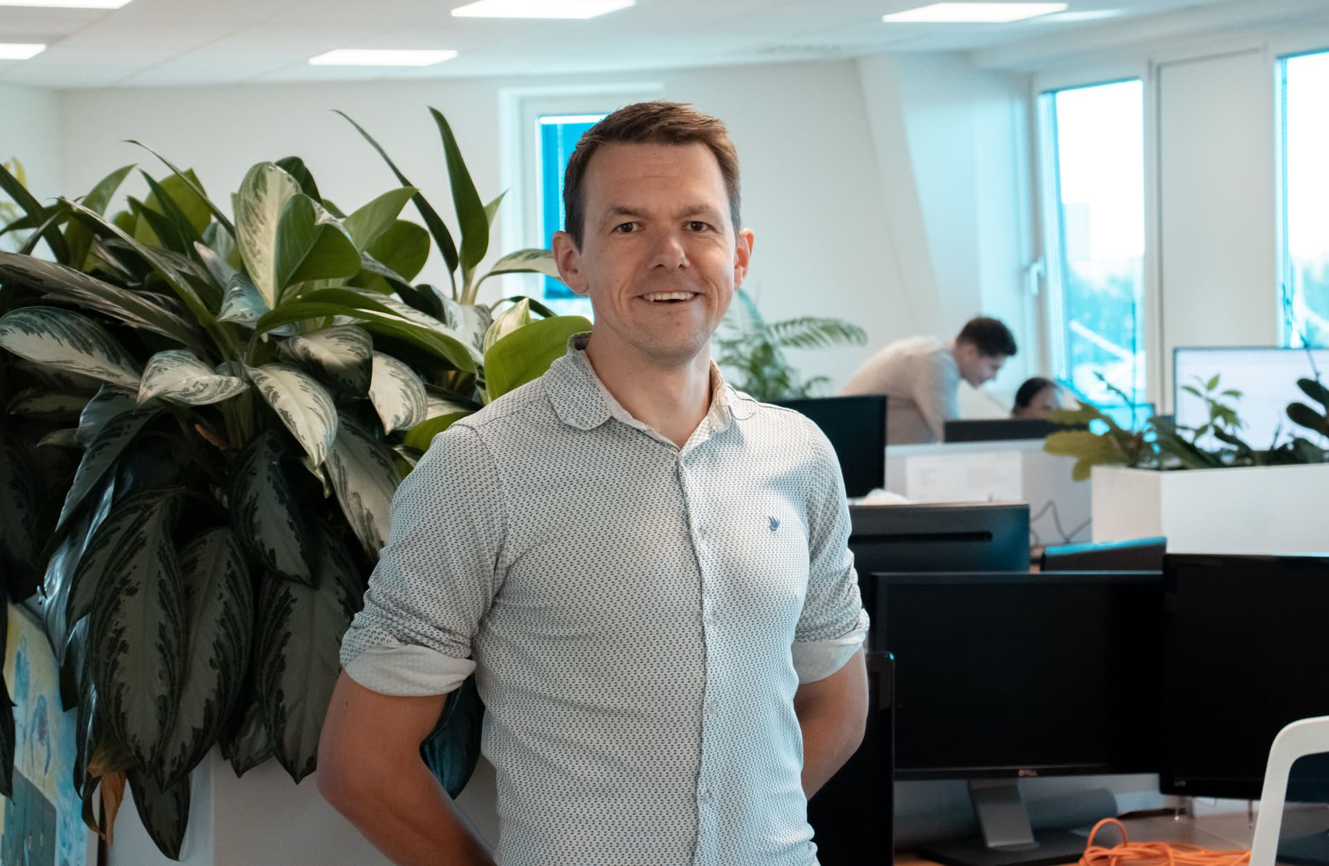 Al zien we het vaak als een gegeven, het Nederlandse landschap is eigenlijk heel fascinerend. De uitspraak ‘God schiep de aarde maar de Nederlanders schiepen Nederland’ zegt genoeg. Er zit veel techniek en denkwerk in dat landschap. Wij vinden het fascinerend om te zien en te snappen. Laat ons het maar ontwikkelen, ontwerpen en verbeteren en laat ons maar zorgen dat dat gaat op zo’n manier dat het efficiënt, in één keer goed en zonder hinder gebeurt, zodat anderen die droge polders als een gegeven kunnen blijven beschouwen.