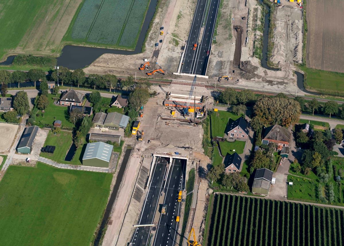 25 jaar ervaring in de infra, waterbouw, kabels & leidingen en wind & energie